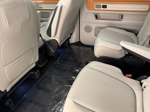 New 2025 Volkswagen ID. Buzz 1st Edition image 11