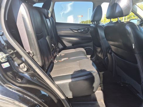 Used 2018 Nissan Rogue SL w/ Premium Package AWD/4WD image 32