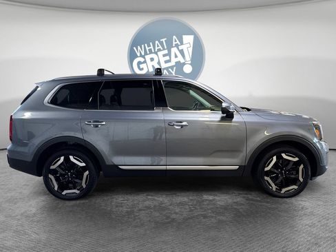 Certified 2024 Kia Telluride S w/ S Sunroof Package AWD/4WD image 2