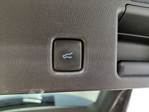Used 2025 Ford Escape Platinum AWD/4WD image 39