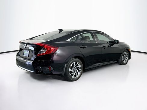 Used 2018 Honda Civic EX image 9