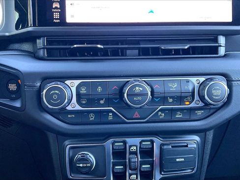 New 2026 Jeep Wrangler Unlimited Sahara AWD/4WD image 16