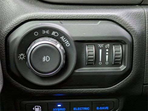 Used 2021 Jeep Wrangler Unlimited Rubicon 4xe w/ Cold Weather Group image 27