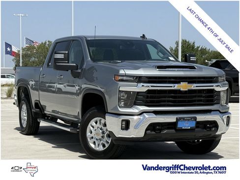 Certified 2025 Chevrolet Silverado 3500 LT w/ Safety Package AWD/4WD image 2