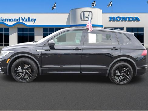 Used 2024 Volkswagen Tiguan SE R-Line FWD image 8