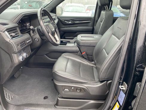 Used 2022 GMC Yukon Denali image 9