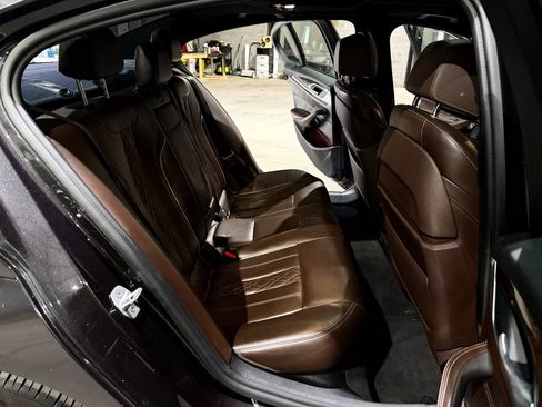 Used 2017 BMW 530i RWD image 22