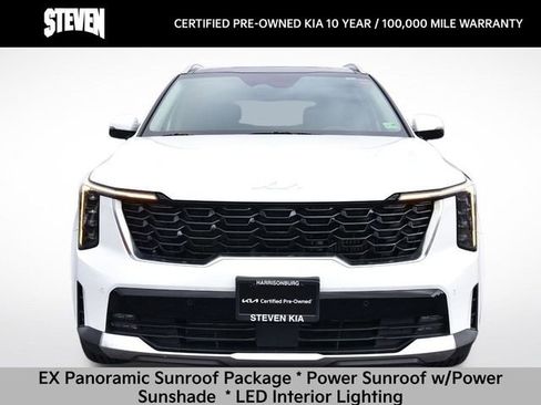 Certified 2025 Kia Sorento EX w/ EX Panoramic Sunroof Package image 9
