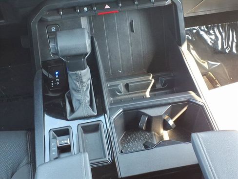 Used 2025 Toyota Tundra SR image 26