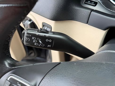 Used 2016 Volkswagen Tiguan R-Line FWD image 37