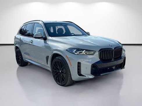 New 2026 BMW X5 xDrive40i w/ M Sport Package AWD/4WD image 1