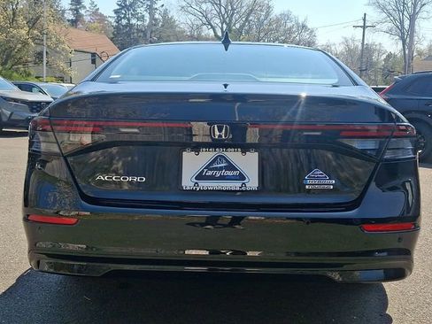 Certified 2023 Honda Accord Touring image 5