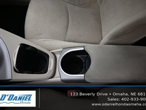 Used 2013 Toyota Prius Three w/ Solar Roof Pkg FWD image 33