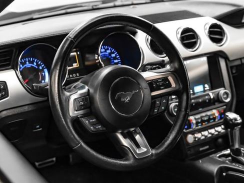 Used 2017 Ford Mustang GT Premium image 9