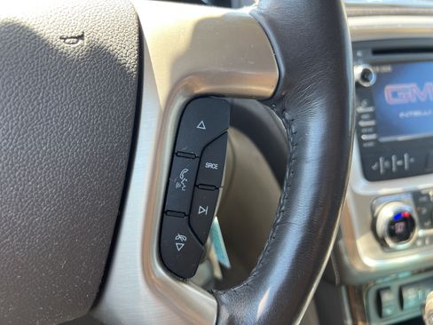 Used 2016 GMC Acadia Denali FWD image 20