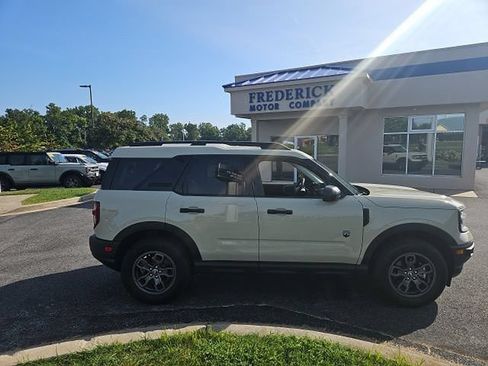 Used 2024 Ford Bronco Sport Big Bend w/ Convenience Package AWD/4WD image 3