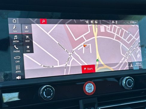 Used 2023 Porsche Macan image 19