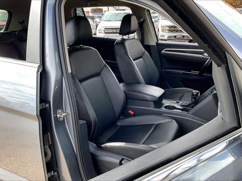 Used 2019 Volkswagen Atlas SE w/ Towing Package image 8
