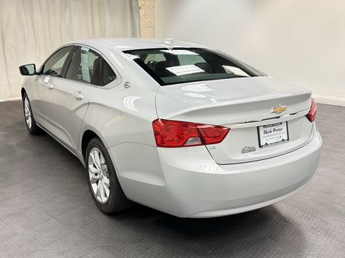 Used 2018 Chevrolet Impala LT image 3