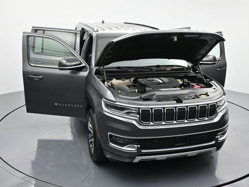 Used 2024 Jeep Wagoneer L Series II image 48