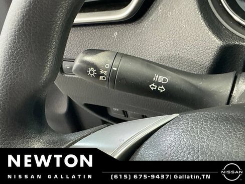Used 2016 Nissan Rogue S w/ Appearance Package FWD image 25
