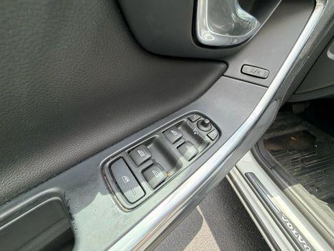 Used 2016 Volvo S60 T5 Premier w/ Climate Package FWD image 23