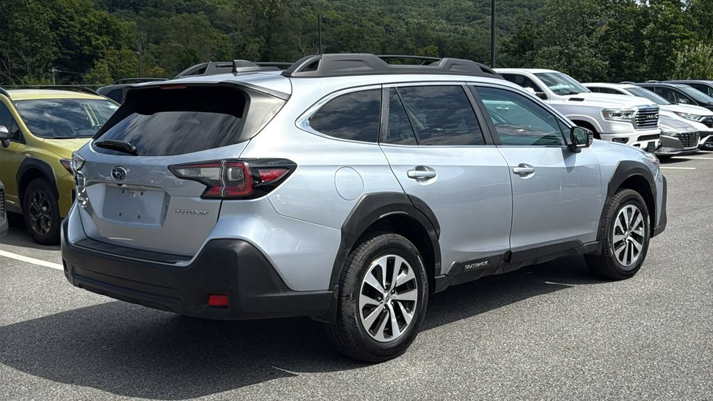 Certified 2024 Subaru Outback Premium AWD/4WD image 4
