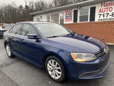 Used 2013 Volkswagen Jetta SE image 1
