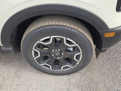 New 2025 Ford Bronco Sport Outer Banks image 7