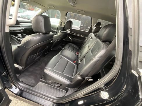 Used 2023 Kia Telluride LX image 24