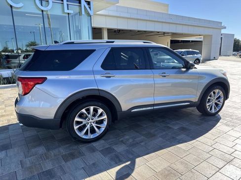 Used 2021 Ford Explorer Platinum w/ Equipment Group 601A image 2