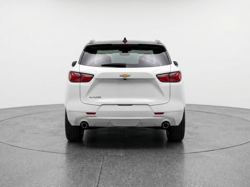 Used 2025 Chevrolet Blazer LT FWD image 7