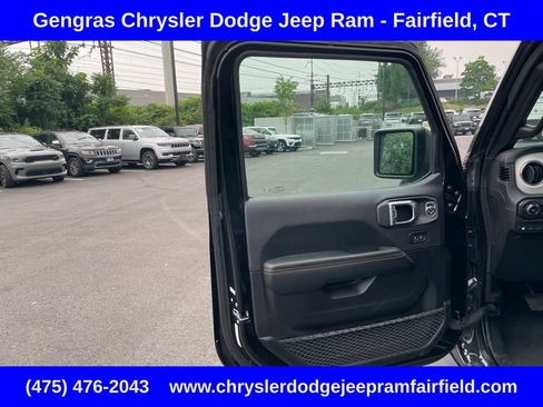 Certified 2025 Jeep Wrangler Unlimited Sahara AWD/4WD image 45
