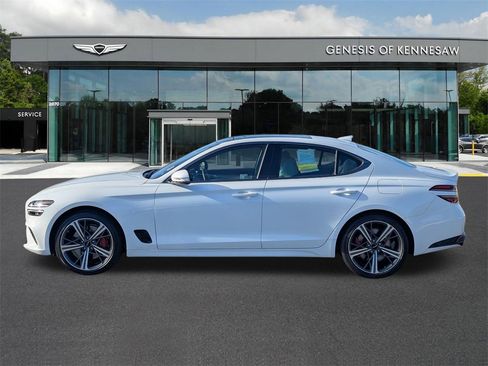 Used 2025 Genesis G70 2.5T w/ Sport Prestige Package image 4