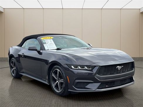 Used 2024 Ford Mustang Premium image 7
