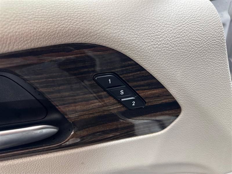Used 2023 Chrysler Pacifica Limited FWD image 22