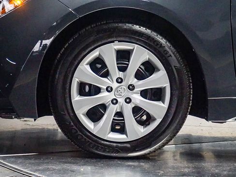 Certified 2025 Toyota Corolla LE FWD image 10