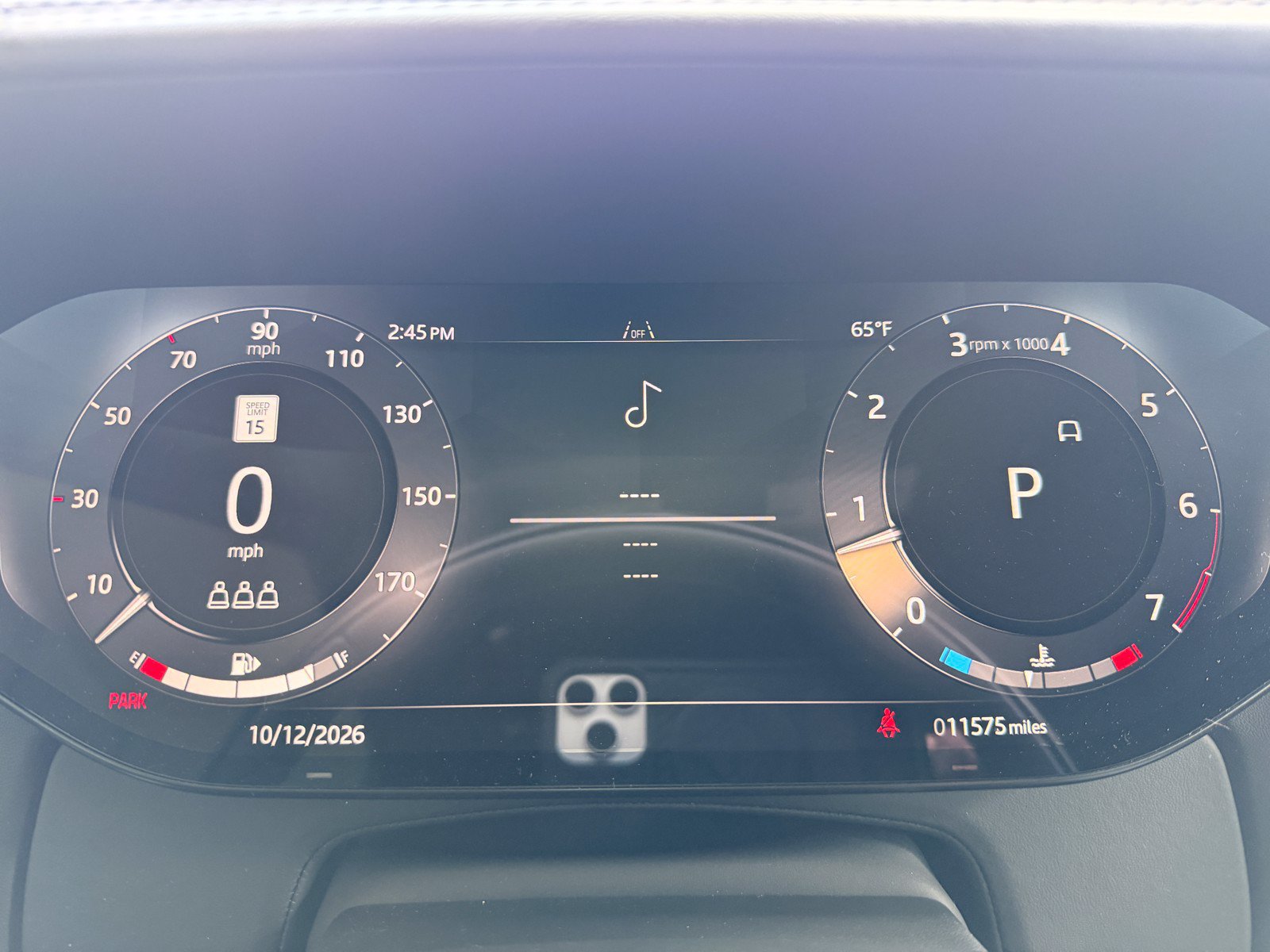 Used 2025 Land Rover Range Rover SE AWD/4WD image 9