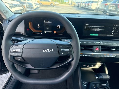 Used 2026 Kia K4 FWD image 9