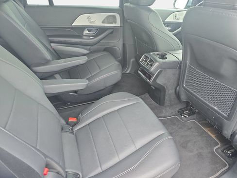 Certified 2025 Mercedes-Benz GLS 450 4MATIC image 11