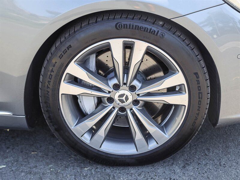 Used 2015 Mercedes-Benz S 550 Sedan image 12