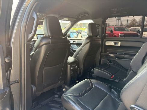 Used 2020 Ford Explorer ST w/ Premium Technology Package AWD/4WD image 15