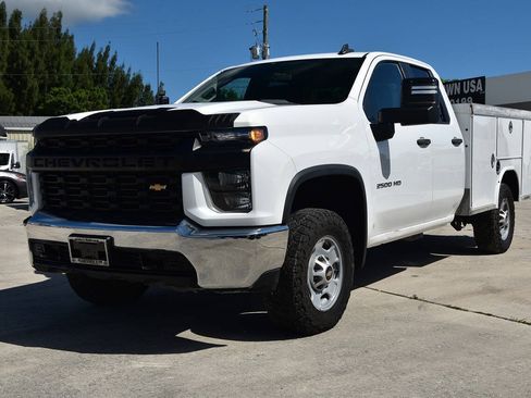 Used 2021 Chevrolet Silverado 2500 W/T w/ WT Convenience Package AWD/4WD image 3