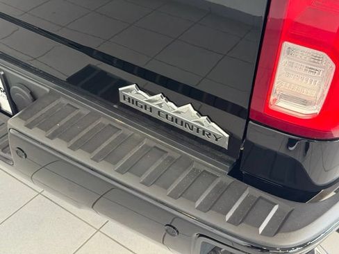 Used 2017 Chevrolet Silverado 1500 High Country AWD/4WD image 46