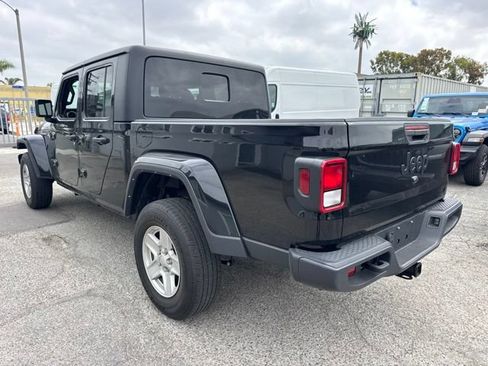 Used 2022 Jeep Gladiator Sport AWD/4WD image 7
