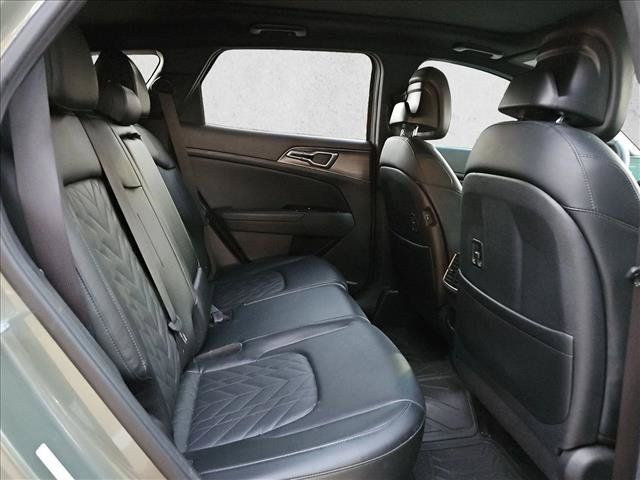 Used 2024 Kia Sportage X-Line w/ X-Line Premium Package AWD/4WD image 15