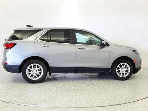 Used 2024 Chevrolet Equinox LT w/ LPO, Floor Liner Package AWD/4WD image 8
