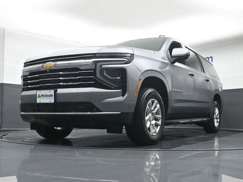 New 2026 Chevrolet Suburban LT w/ Comfort Package image 6