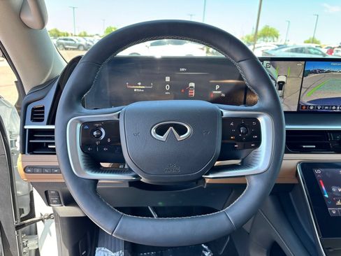 Certified 2025 INFINITI QX80 Luxe AWD/4WD image 18