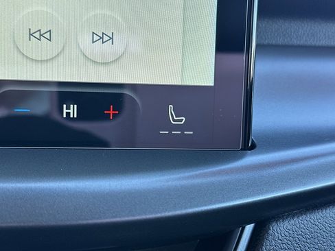 New 2025 Ford Escape SE image 23